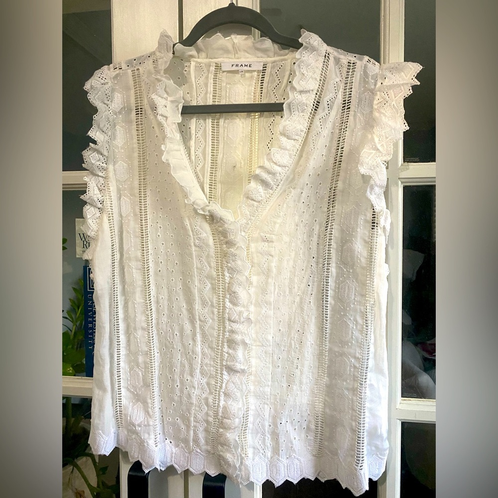FRAME White Sleeveless Blouse, size L.